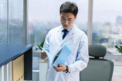 《彩虹六号：异种》新干员“DOC”介绍 激素手枪强化队友